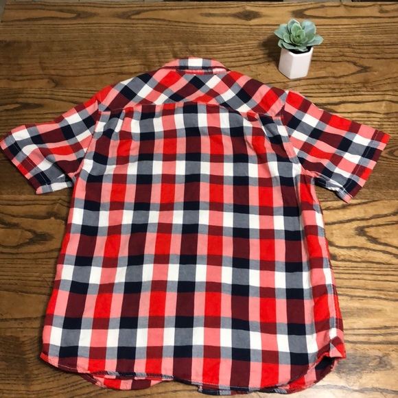 Men’s North Face short sleeve button down. - Picture 2 of 4